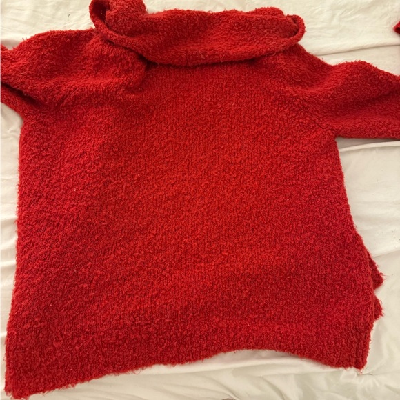 Red Textured Cardigan - Picture 4 of 10
